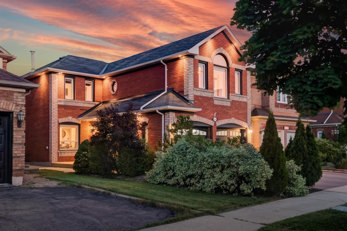 5786 mersey street, Mississauga Ontario Canada
