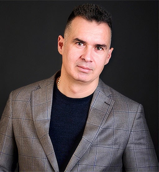 Kevin Alvarez Headshot